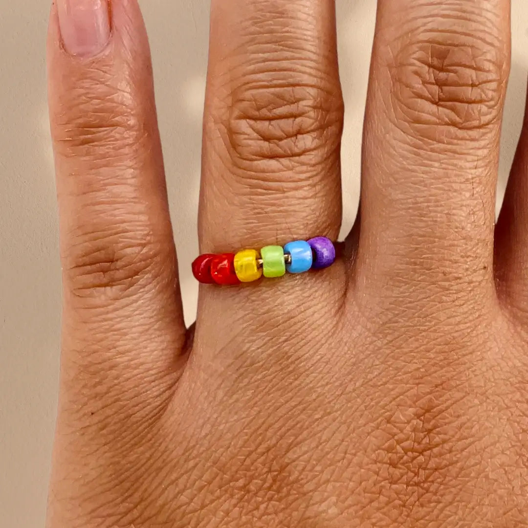 Rainbow Anxiety Ring: Minimal, hochwertig, unauffällig, alle Größen. Kann gegen Stress & Anspannung helfen. Perlen