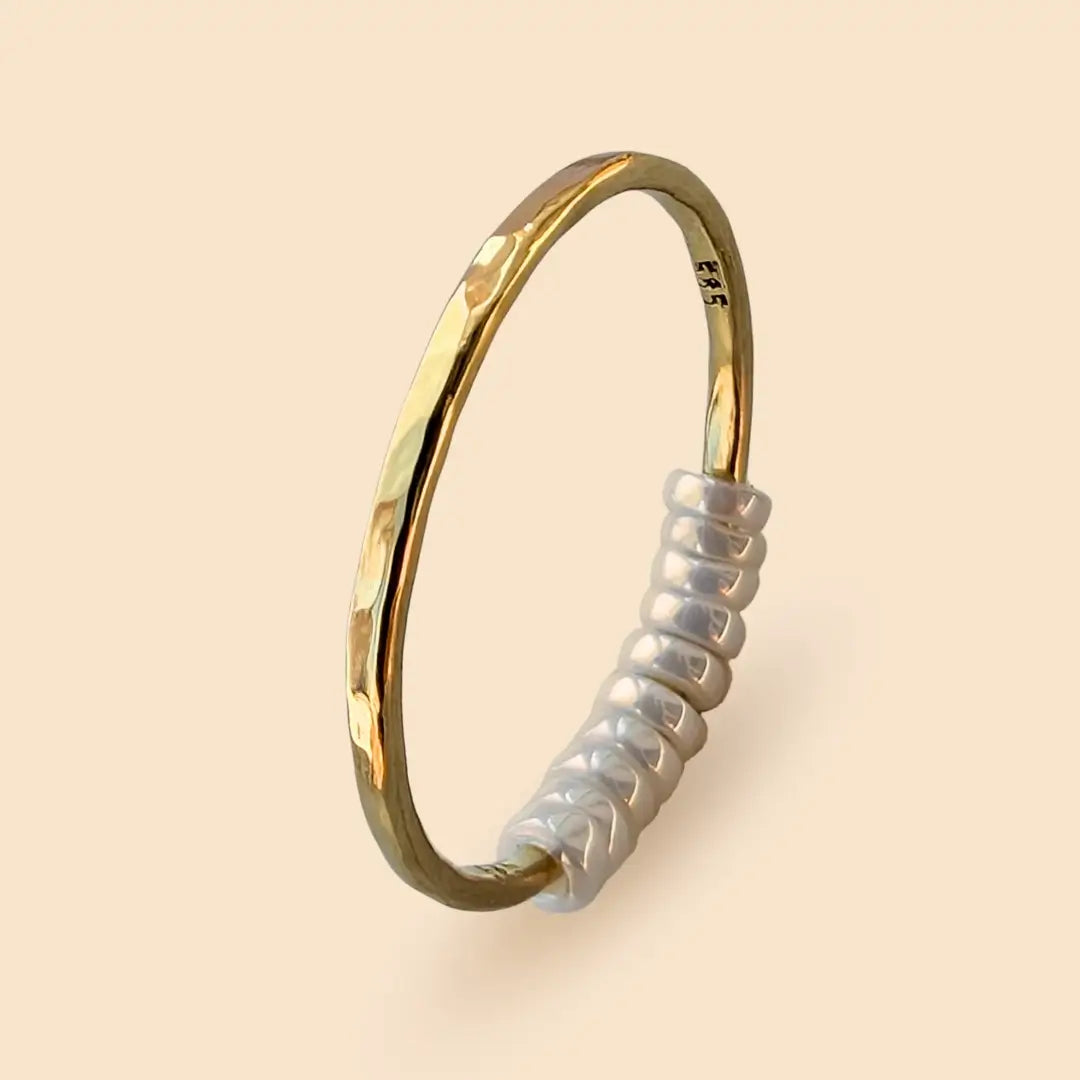 585 Gold Fidget Ring | 14K Echtgold – handgefertigter, diskreter Schmuck zur Stressbewältigung und Emotionsregulation.