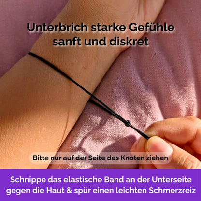 Blume Fidget Armband in Gold Schwarz mit beweglichen Perlen, elastisch, ideal als Skill bei innerer Unruhe zur sanften Stressbewältigung und Emotionsregulierung.