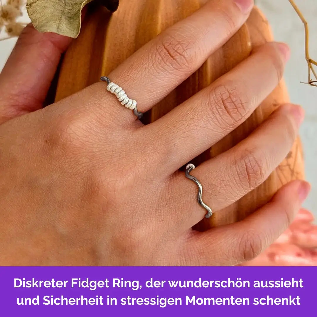 Welle Fidget Ring in Silber – handgefertigter, diskreter Schmuck zur Stressbewältigung und Emotionsregulation