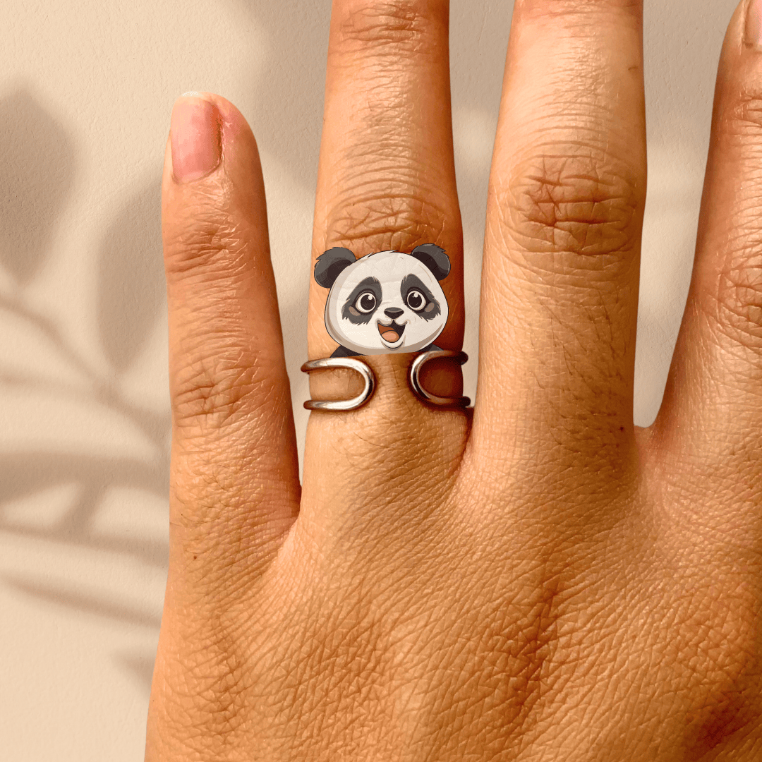 Panda Hug Anti Stress Ring Silber: Handgefertigt in Deutschland. Minimal, hochwertig, unauffällig, alle Größen. Kann gegen Stress & Anspannung helfen. Umarmung